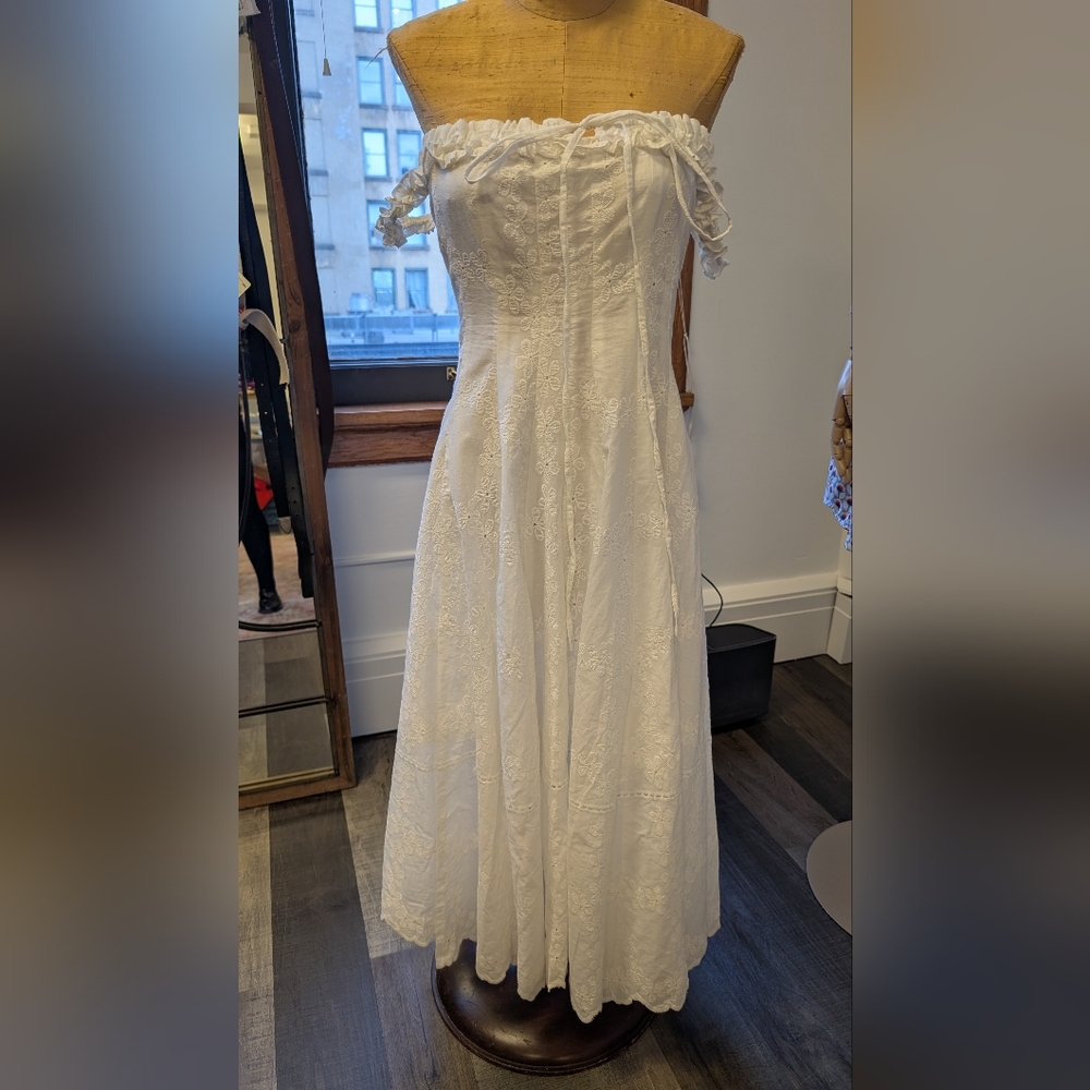 Elegant Off-Shoulder White Midi Dress